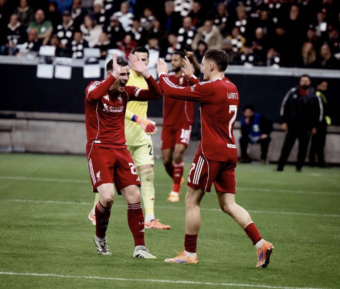 球星爆发！英超赛场再现神级操作的简单介绍