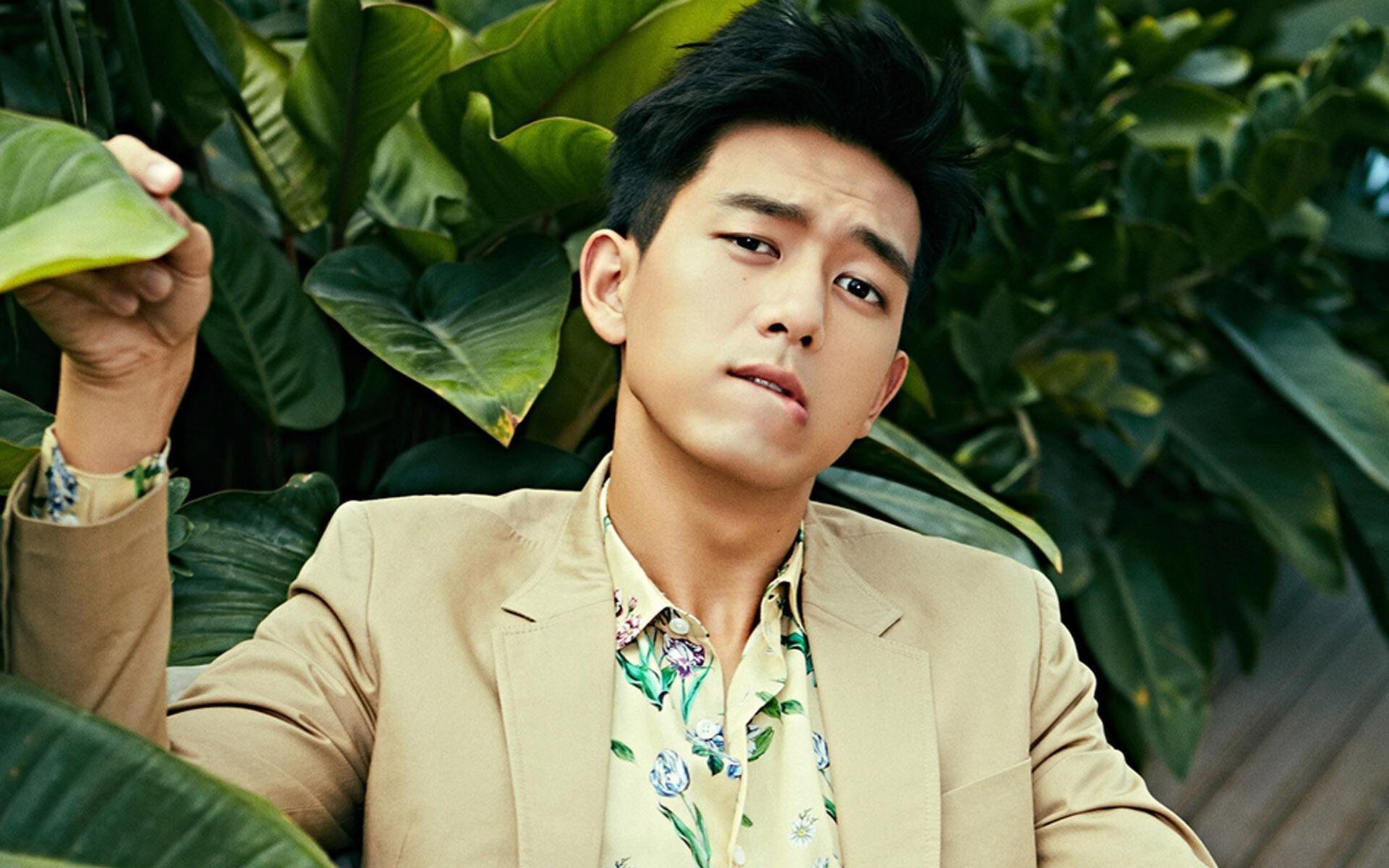 开云体育在线-巅峰对决上演惊天逆转！世界排名争夺战焦点战，掘金队爆冷击溃山西队