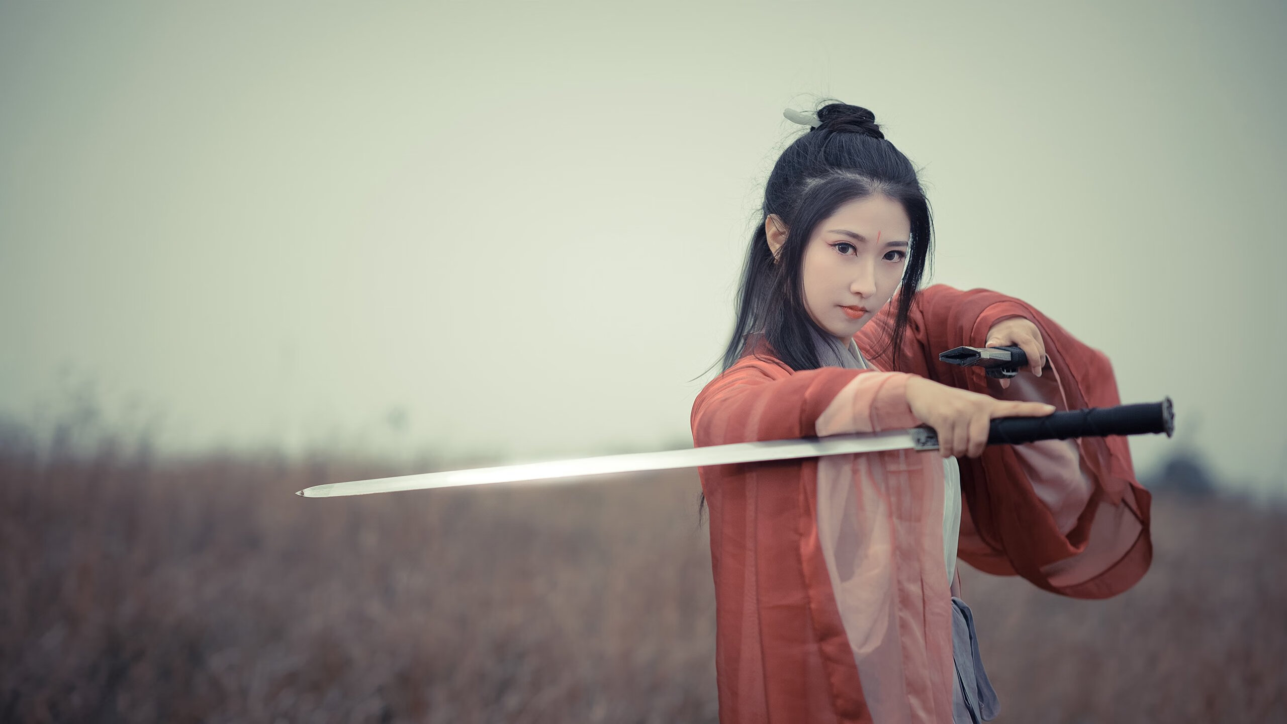 唯一性的对决,伦纳德持续杀伤与活塞压制步行者的战术奥秘