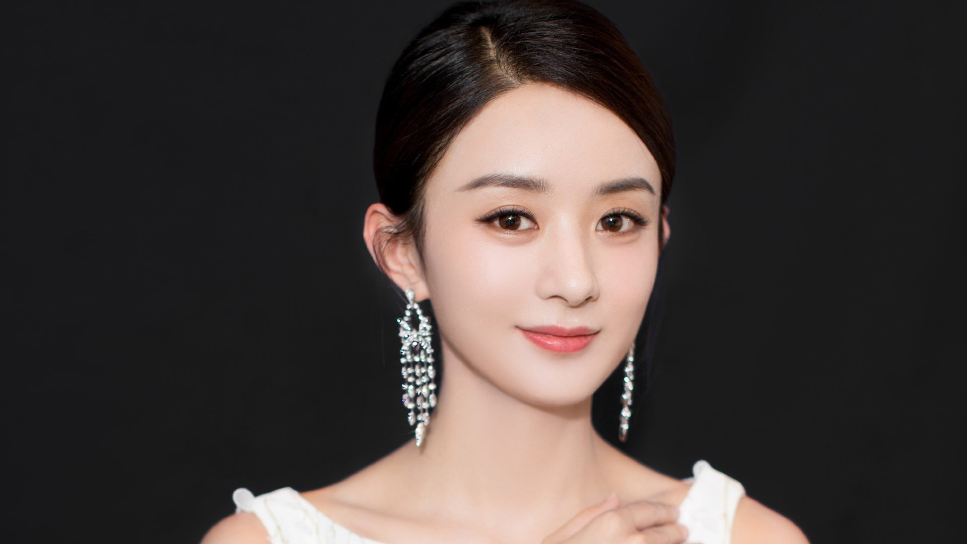 传奇之夜与新生号角,当詹姆斯的史诗个人秀遇上公牛新世代的决胜宣言