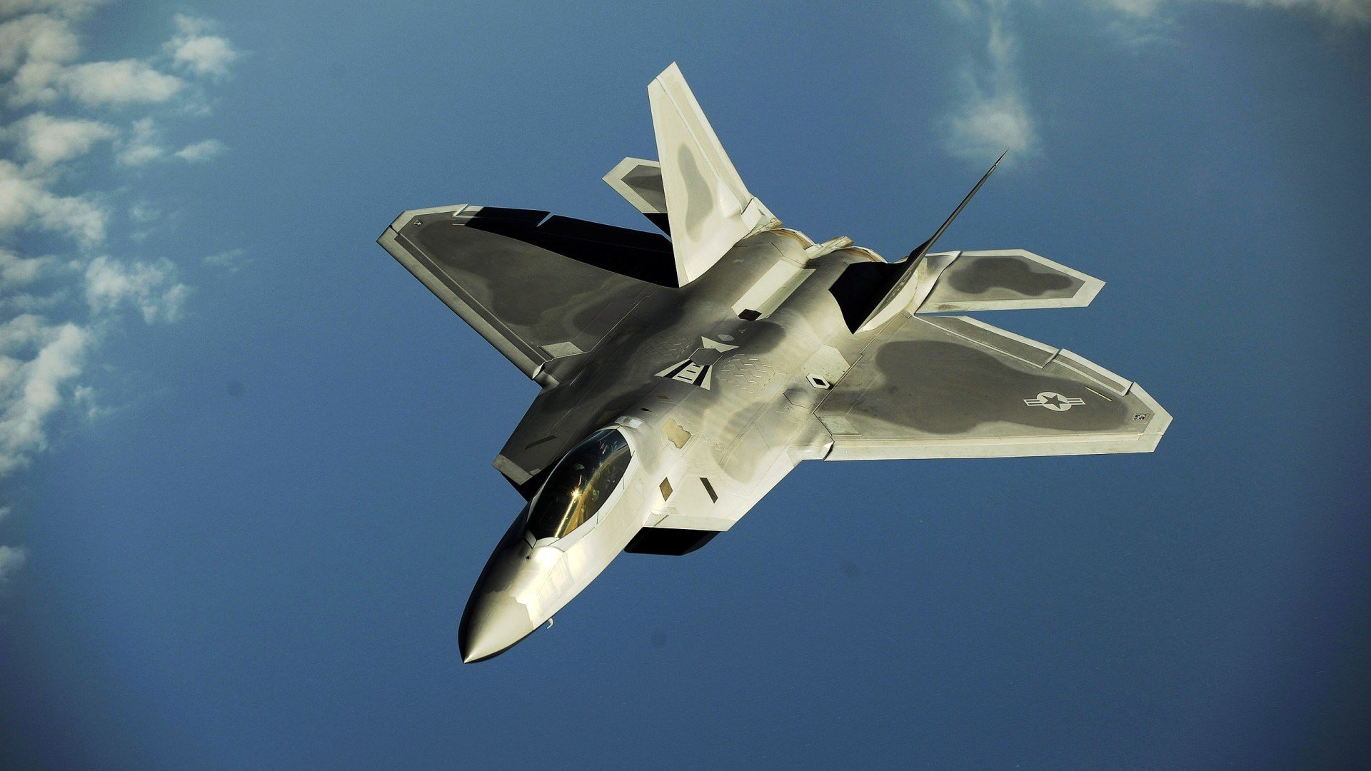 新王当立!恩比德以节奏掌控骑士,英格拉姆凭接管能力闪耀季后赛